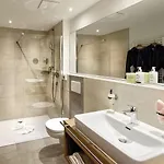 Active Nature Seemount ****superior Hotell 4*